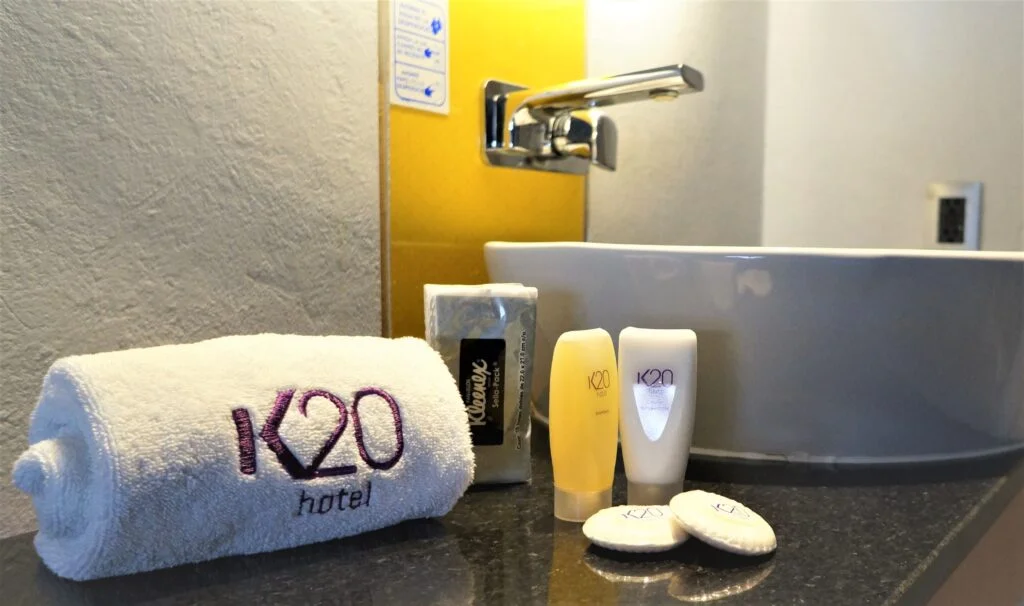 lavabo en Habitación de Hotel K20