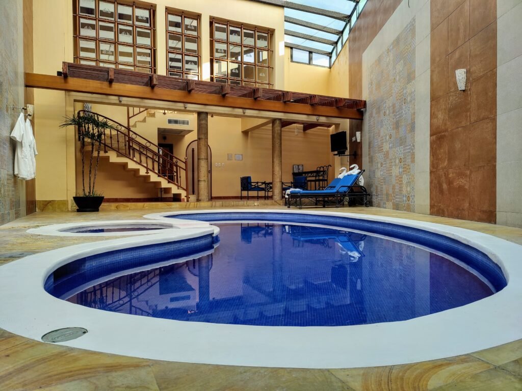Alberca mediana de Hotel Paraíso