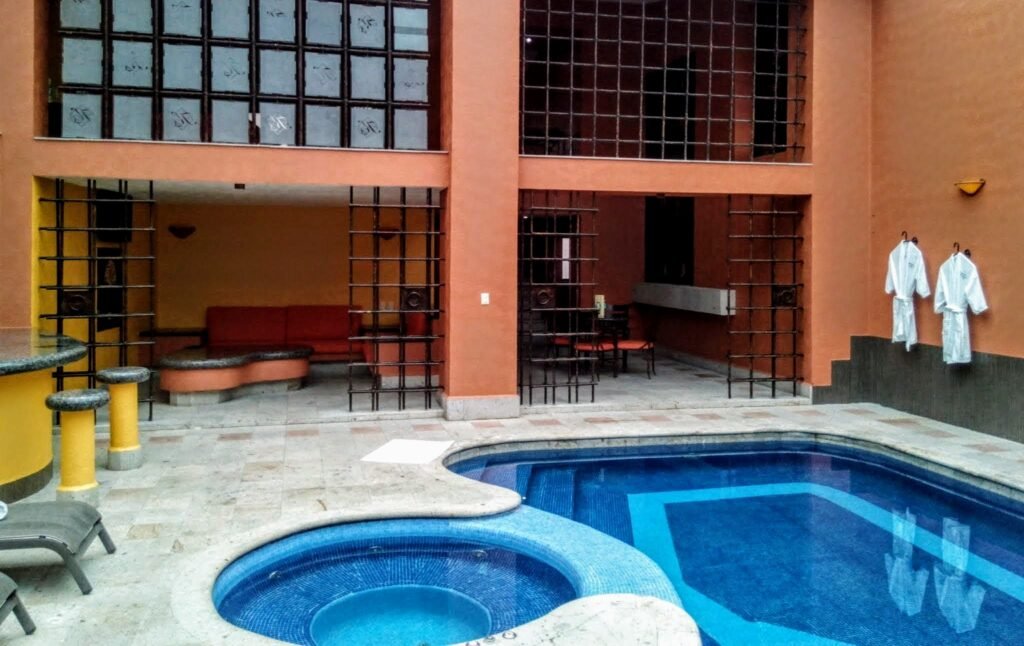 Alberca Mexicana en Hotel K20